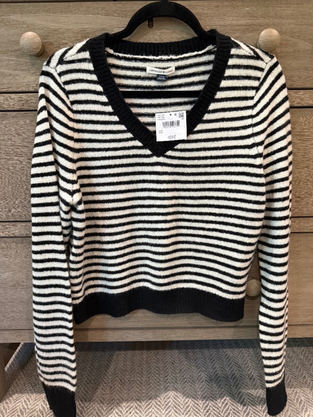American Eagle Black & White Stripe Sweater